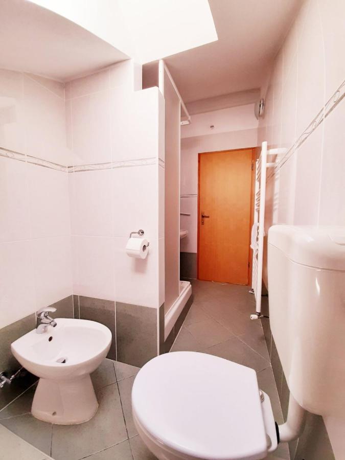 Apartments Izabela Muzic-Fornaric Cres Exterior photo